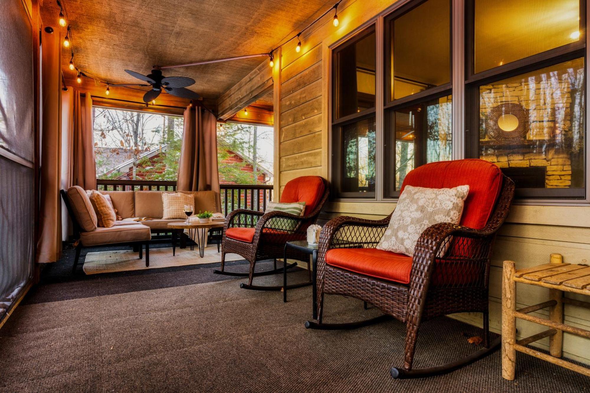 The Moondance Cabin By Lightfoot Stays Vacation Rentals Севьервилл Экстерьер фото
